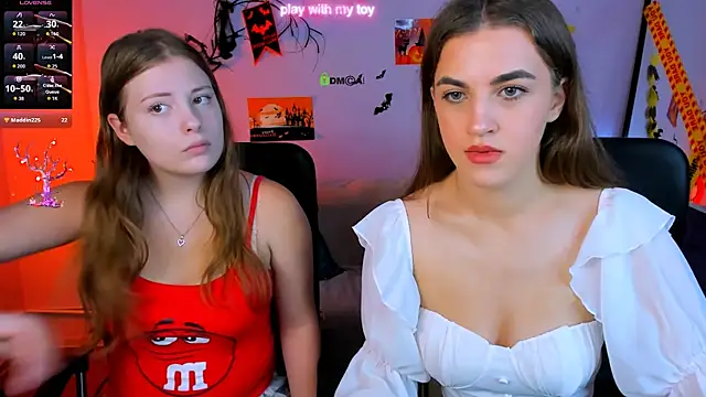 Snapshot of lina_fox12 chatting on 10.26.25 lina fox12 online show from 10.26.25