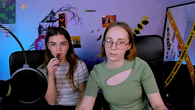 Snapshot of lina_fox12 chatting on 11.05.25 lina fox12 online show from 11.05.25