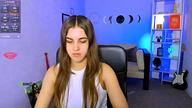 Snapshot of lina_fox12 chatting on 11.25.25 lina fox12 online show from 11.25.25