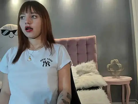  aurora jones online show from 10.16.25