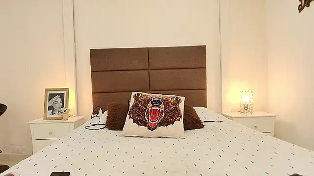 NatashaTaylor online show from 02.02.26