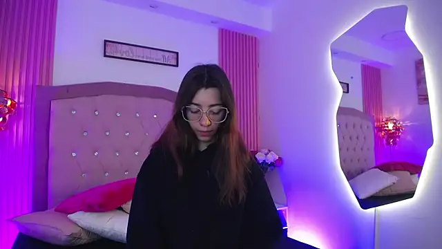 MarinetteLux online show from 03.20.26