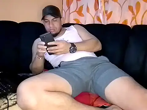 Snapshot of fayola20 chatting on 11.11.25 fayola20 online show from 11.11.25