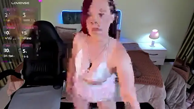 Snapshot of Mafe_Kailina chatting on 05.19.26 Mafe Kailina online show from 05.19.26