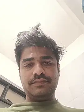 puneriboy32 online show from 11.14.25