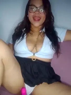 loren g08 online show from 11.26.25