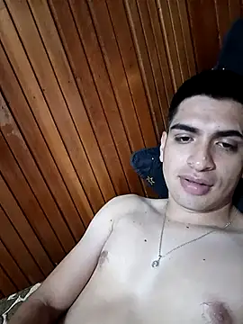 Snapshot of daniandr119 chatting on 11.28.25 daniandr119 online show from 11.28.25