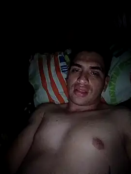 Snapshot of daniandr119 chatting on 03.17.26 daniandr119 online show from 03.17.26