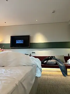 HenryLee1983-cums online show from 10.08.25