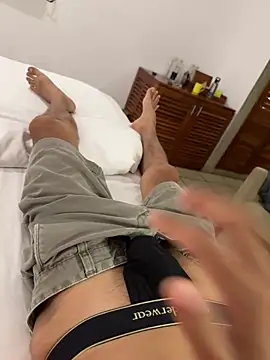 HenryLee1983-cums online show from 04.18.26