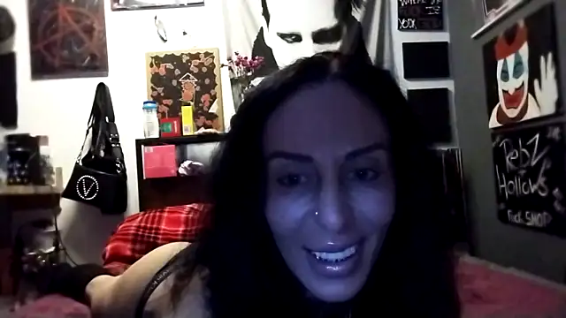 inkdhollow1 online show from 10.28.25