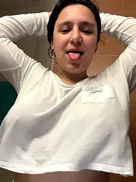 Snapshot of Luisaa_rosee chatting on 10.09.25 Luisaa rosee online show from 10.09.25