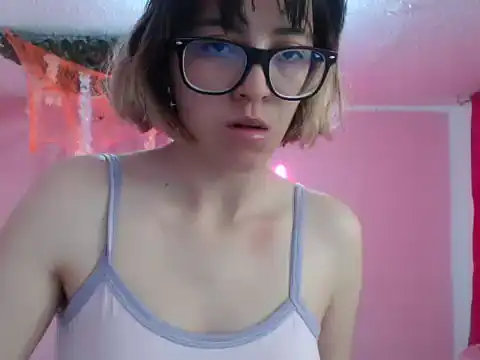 cristal hills 19 online show from 10.21.25