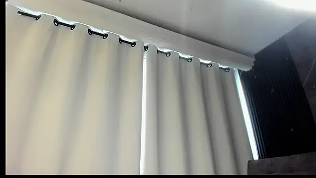 Snapshot of cloemorningstar chatting on 11.06.25 cloemorningstar online show from 11.06.25