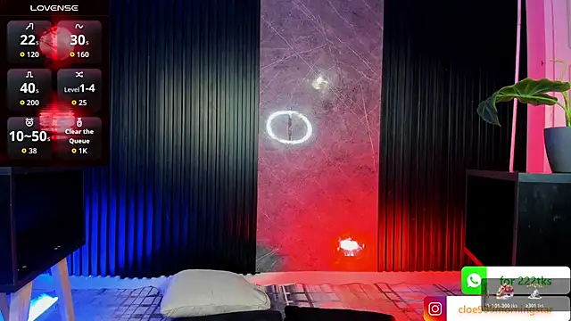 Snapshot of cloemorningstar chatting on 12.03.25 cloemorningstar online show from 12.03.25