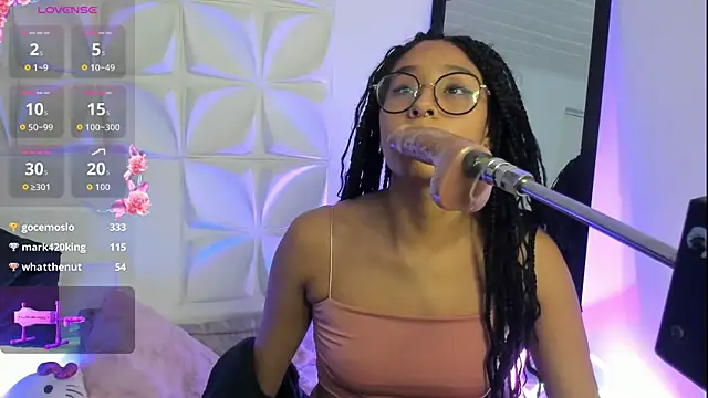 KhalifaDreamss online show from 10.15.25