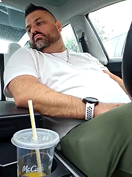 Roddog18 online show from 11.18.25