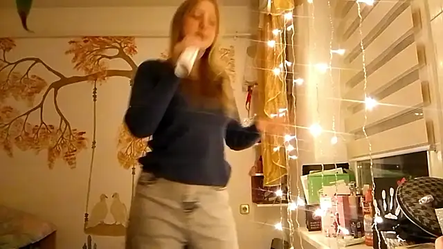 CarynFlaryn online show from 10.15.25