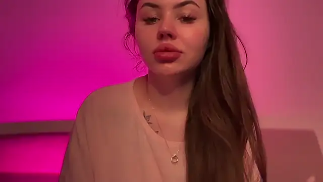 Snapshot of AlmaryKim chatting on 11.20.25 AlmaryKim online show from 11.20.25