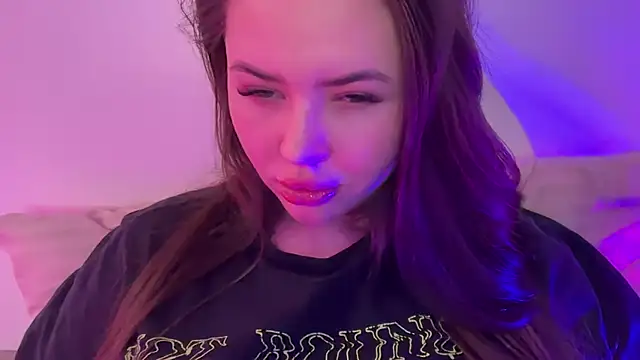 AlmaryKim online show from 04.14.26