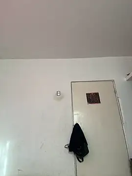 Snapshot of Brianna_bunny05 chatting on 10.10.25 Brianna bunny05 online show from 10.10.25