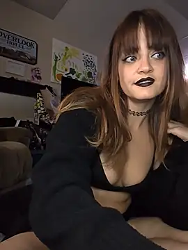 Snapshot of CherryHeart69 chatting on 10.08.25 CherryHeart69 online show from 10.08.25