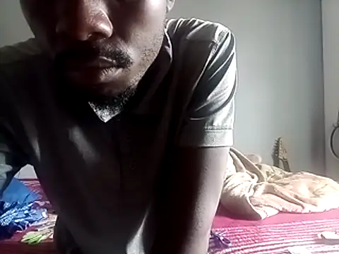 Snapshot of biGgslong01 chatting on 03.28.26 biGgslong01 online show from 03.28.26