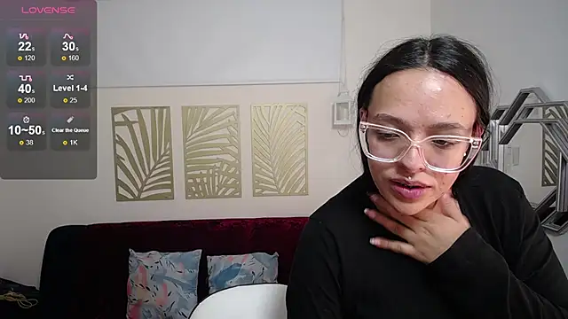 Snapshot of barbara_muller chatting on 12.13.25 barbara muller online show from 12.13.25