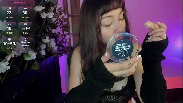 Snapshot of Kora_Red69 chatting on 11.25.25 Kora Red69 online show from 11.25.25