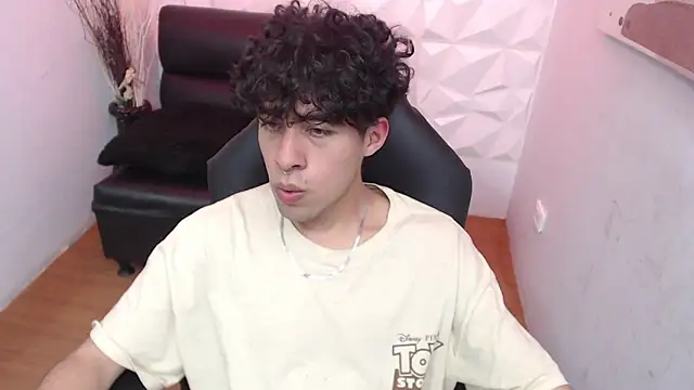 Liil boy online show from 10.30.25