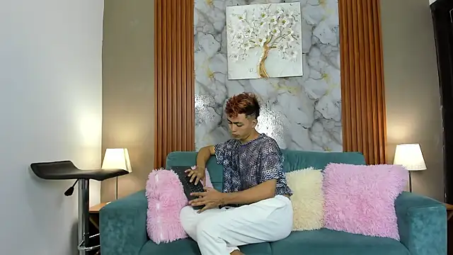 VERY HOT GUYS online show from 02.14.26