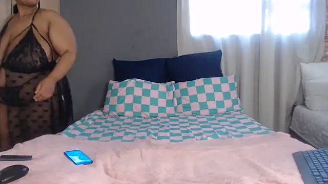 PIXIEBITCHXXX26 online show from 07.05.26