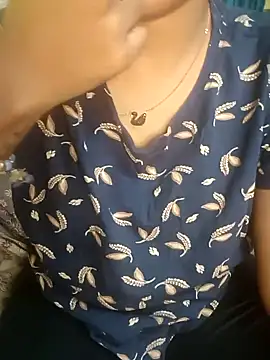 Snapshot of tamil_thaara03 chatting on 10.17.25 tamil thaara03 online show from 10.17.25