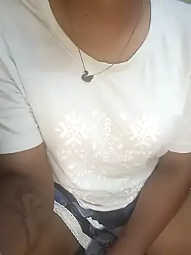 Snapshot of tamil_thaara03 chatting on 10.22.25 tamil thaara03 online show from 10.22.25