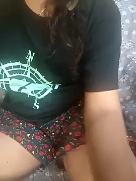 Snapshot of tamil_thaara03 chatting on 10.27.25 tamil thaara03 online show from 10.27.25