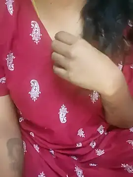 Snapshot of tamil_thaara03 chatting on 11.10.25 tamil thaara03 online show from 11.10.25