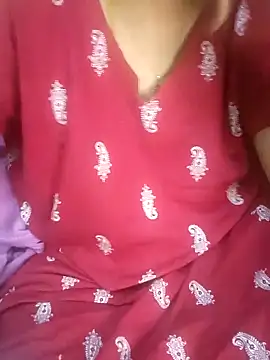 Snapshot of tamil_thaara03 chatting on 11.26.25 tamil thaara03 online show from 11.26.25