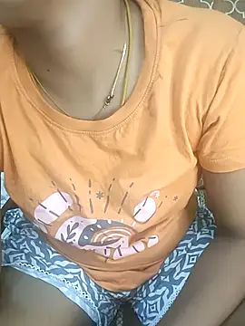 Snapshot of tamil_thaara03 chatting on 11.28.25 tamil thaara03 online show from 11.28.25