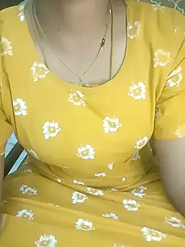 Snapshot of tamil_thaara03 chatting on 12.05.25 tamil thaara03 online show from 12.05.25