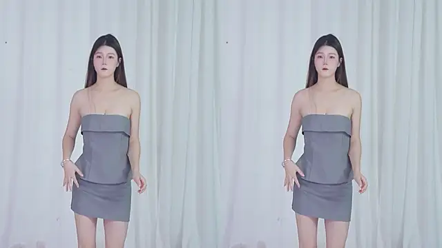 Snapshot of QY-003 chatting on 12.15.25 QY-003 online show from 12.15.25