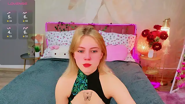 Stellahaart online show from 10.17.25