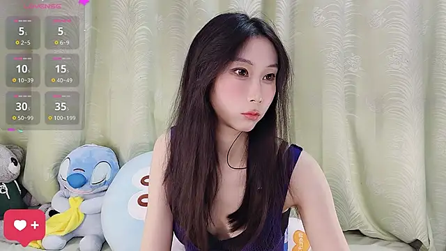 Snapshot of kindbee chatting on 11.09.25 kindbee online show from 11.09.25