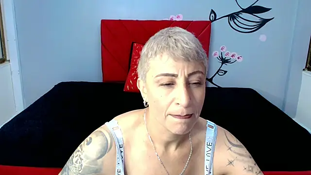 Charlotte  Gray online show from 11.01.25