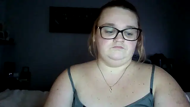 Curvy-AmyX online show from 10.20.25