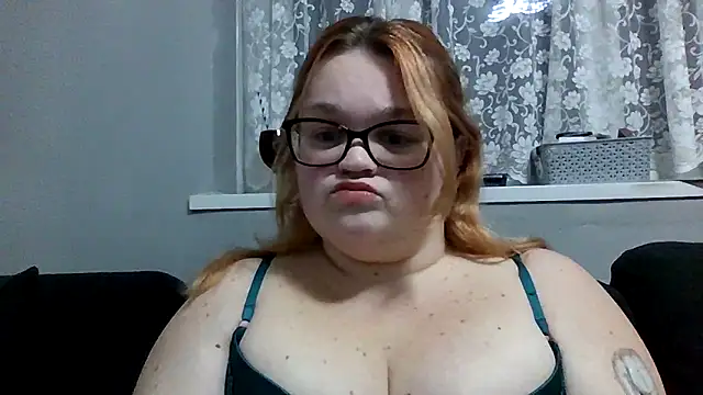 Curvy-AmyX online show from 11.16.25