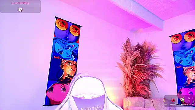 Bennuluspeach  online show from 04.15.26