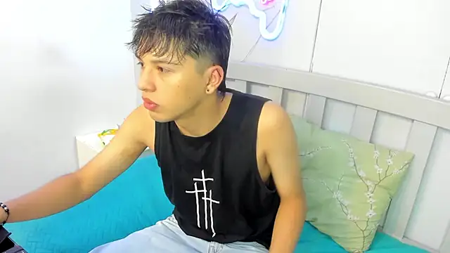 StiwenTwink online show from 11.11.25