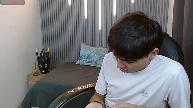 StiwenTwink online show from 03.18.26