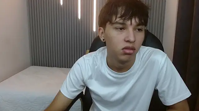 StiwenTwink online show from 07.09.26