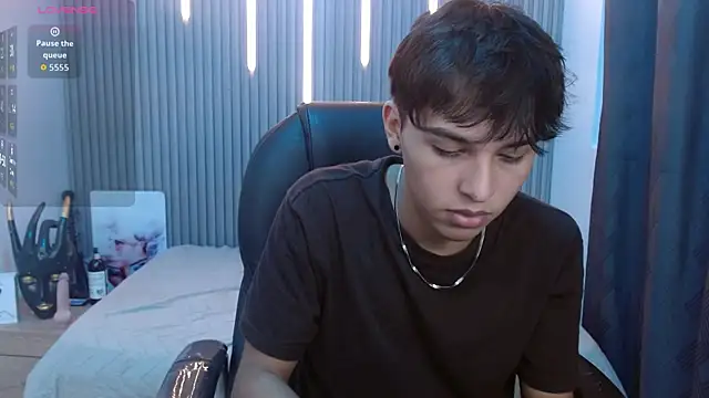 StiwenTwink online show from 07.28.26